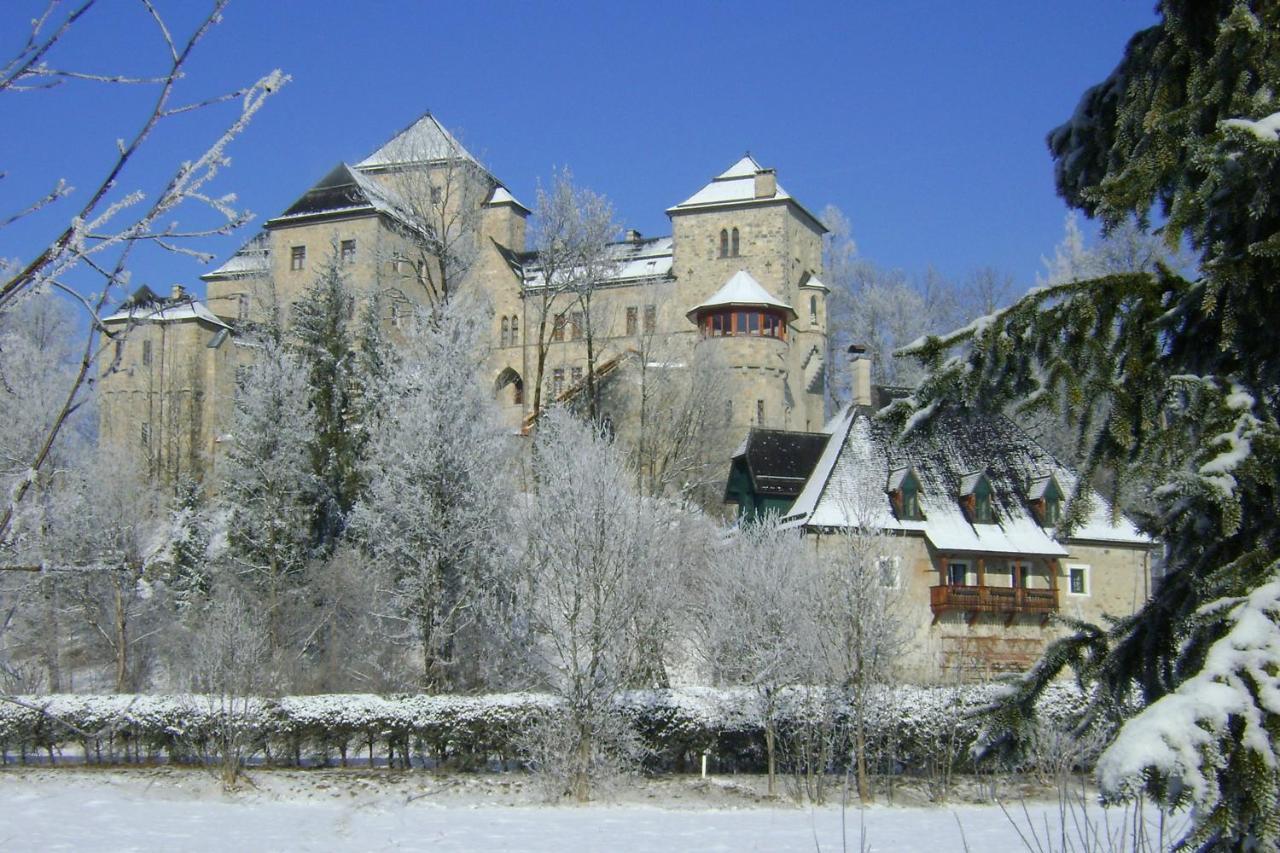 Schlossresidenz Fischhorn フッシュ・アン・デア・グロースグロックナーシュトラーセ エクステリア 写真